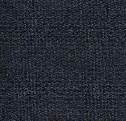 1352